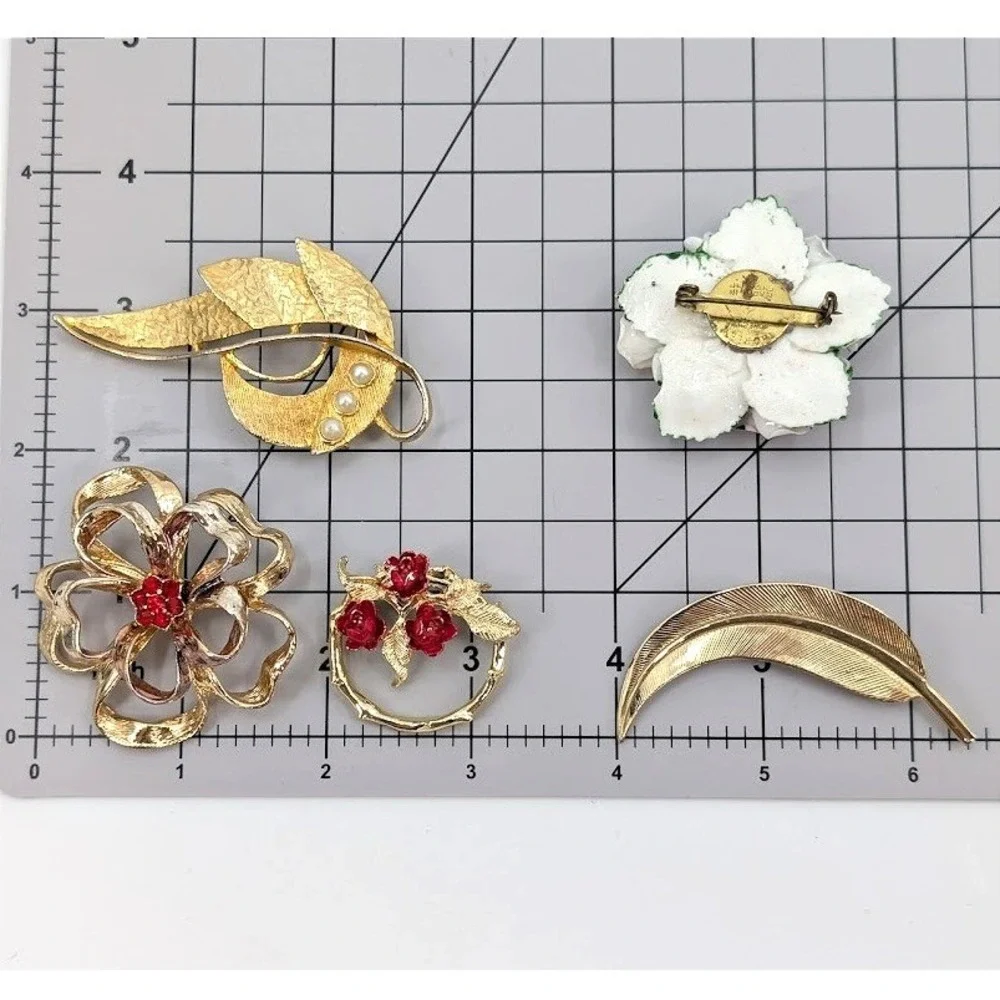 VTG Brooch Lot Floral Gold Tone Thorley Bone China Gerrys Botanical Garden Party
